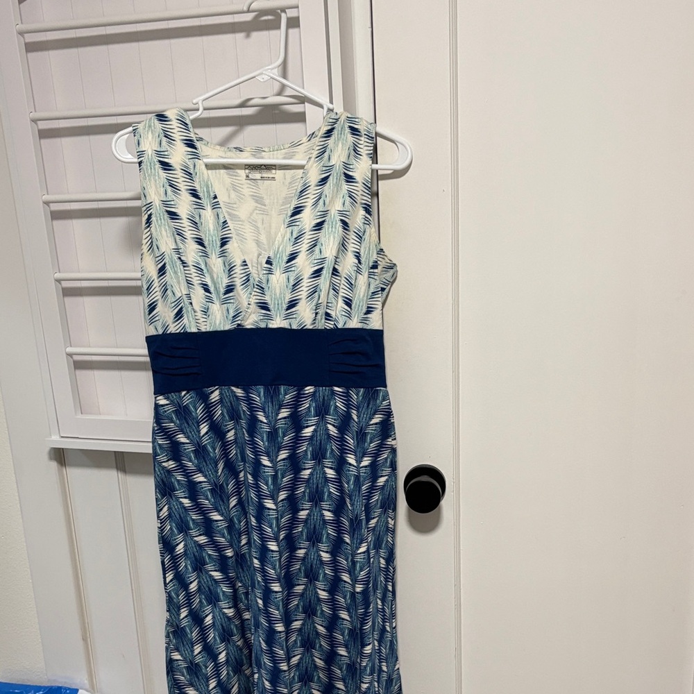 Patagonia Blue Leaf-Print Maxi Dress with Navy Waistband